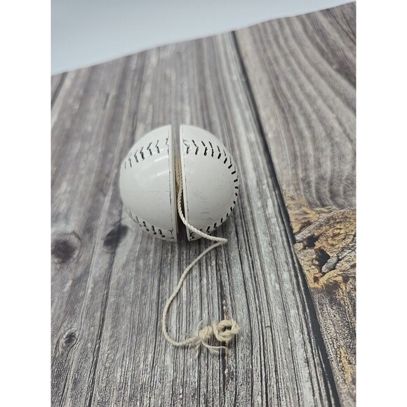 Yo-Yo Vintage Festival Professional Model Official League Baseball Yo-Yo - Picture 3 of 5